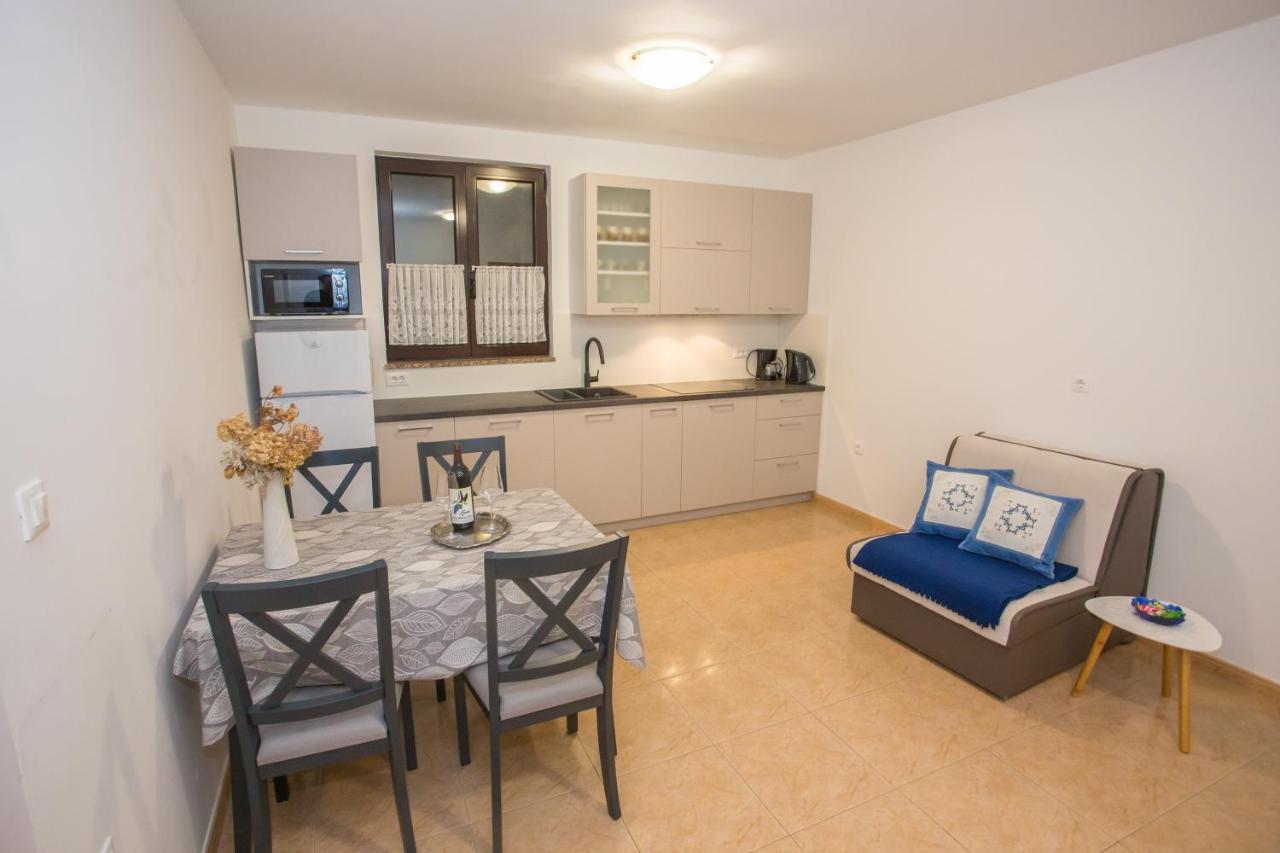 Apartamento Ivan 2 *